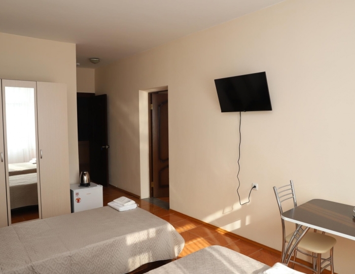 Номер стандарт семейный - Отель «Ясемин» Сухум